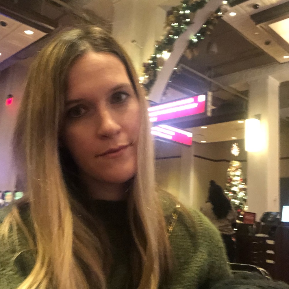 Meet your Posher, Dana